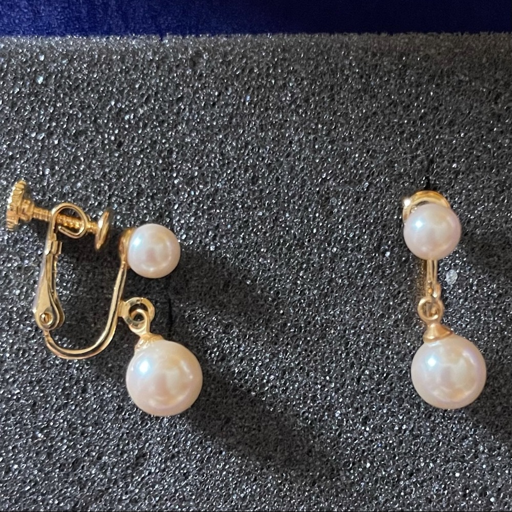 Vintage Marvella Clip On/Screw Gold/Pearl Earrings